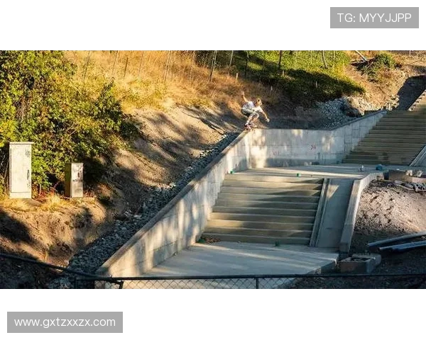 南京滑板队与武汉滑板队的精彩对决节奏分析与战术复盘